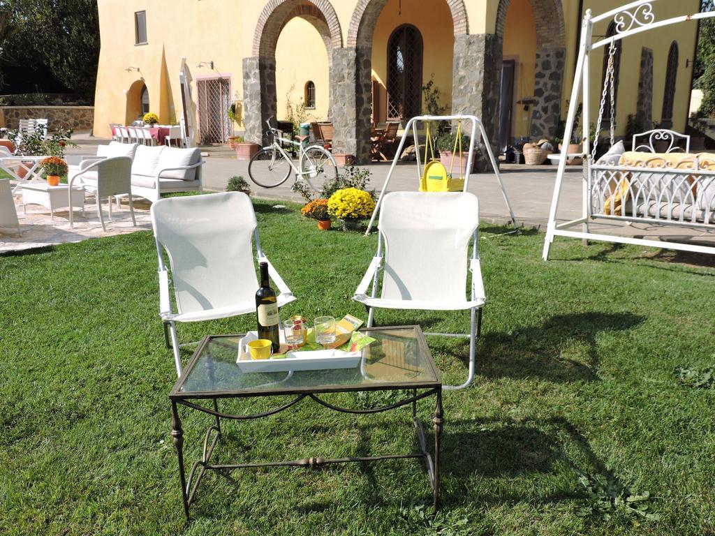 Casale Fedele Family Relax B&B Vicino Al Borgo Ronciglione  Bagian luar foto