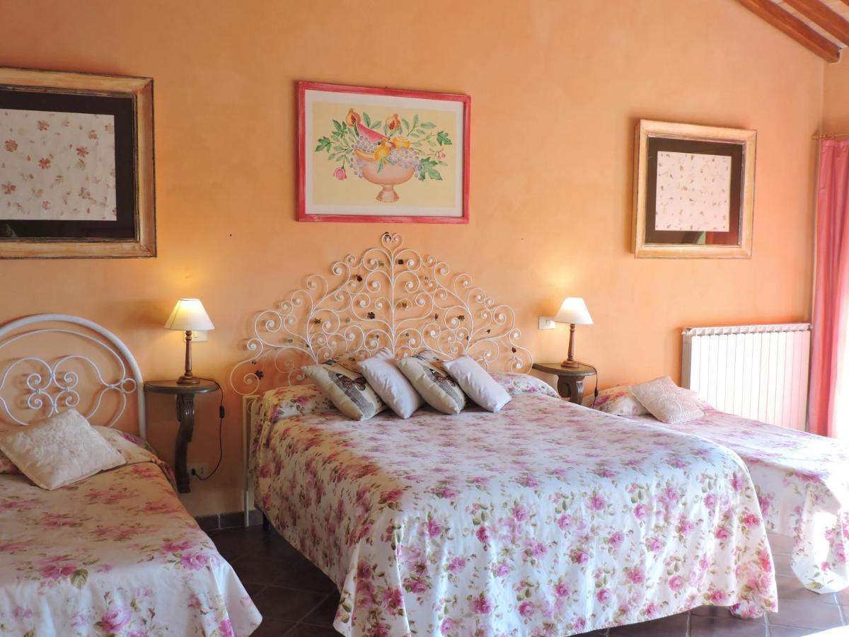 Casale Fedele Family Relax B&B Vicino Al Borgo Ronciglione  Bagian luar foto