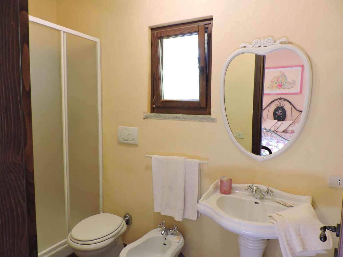 Casale Fedele Family Relax B&B Vicino Al Borgo Ronciglione  Bagian luar foto